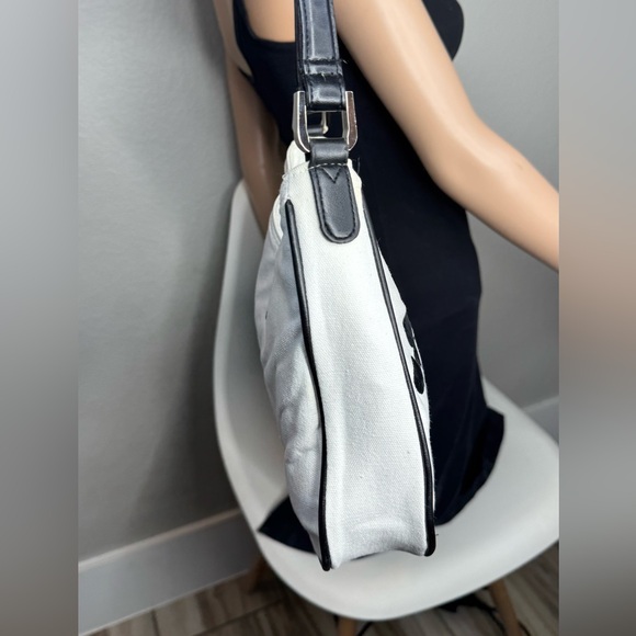 Disney Canvas Tote Bag One Size‎ Cream Off‑White Mickey Icon Zip Interior - Picture 3 of 10